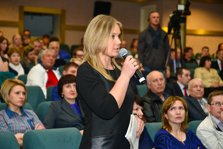 Doc22.ru Вопросы из зала участникам дебатов. Фото АО "Курорт Белокуриха".