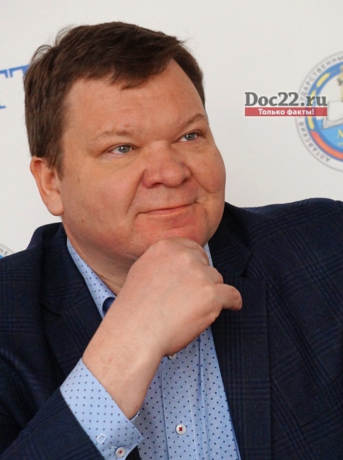 Doc22.ru Представитель Сколково Александр Окунев рассказал, что около 100 компаний Сколково реализуют инновационную продукцию примерно на 100 млрд рублей.