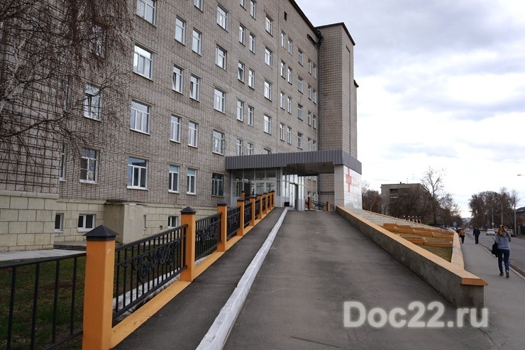 Doc22.ru Более 67% пациентов поступают в больницу №8 Барнаула по экстренным показаниям.