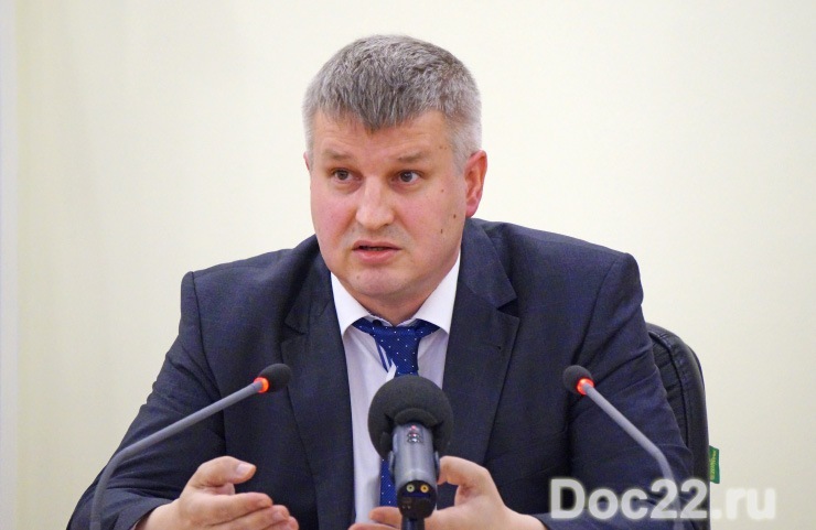 Doc22.ru Юрий Захаров: Несмотря на неблагоприятные факторы, мы падения турпотока не ожидаем и надеемся на небольшой рост по итогам года. 