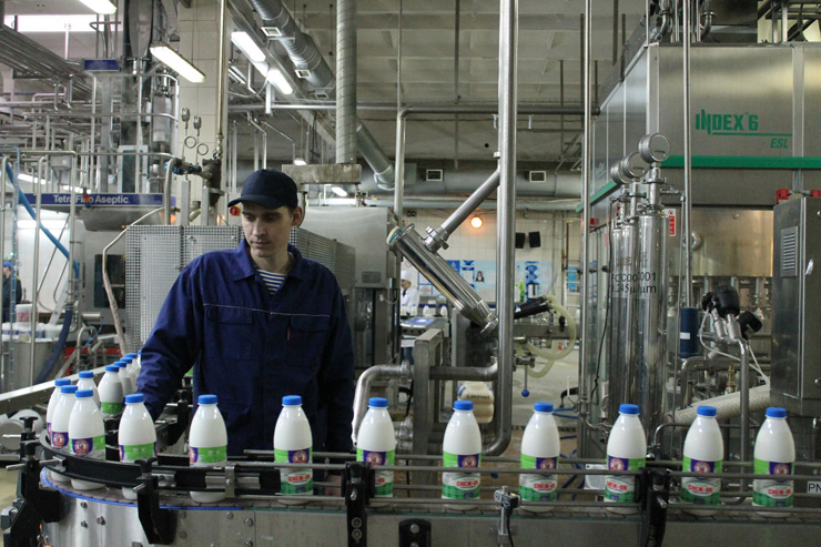 Doc22.ru На Барнаульском молочном комбинате в прошлом году направили серьезные инвестиции на модернизацию процесса первичной обработки молока. Фото АО «БМК»