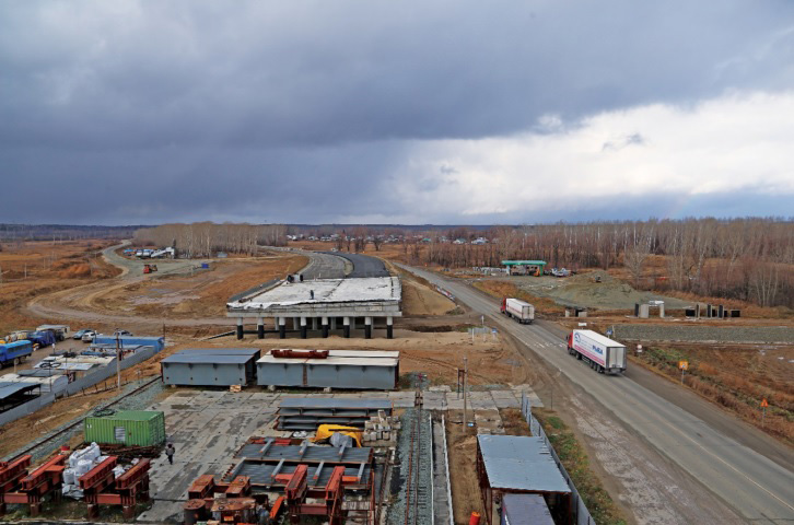Doc22.ru Строительство путепровода на участке реконструкции автодороги Р-256 «Чуйский тракт», 150-158 км, в Тальменском районе (фото из архива Упрдор «Алтай»)